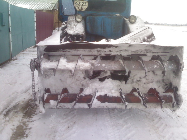 Самодельный шнекороторный снегоочиститель на мтз-82/50 | Fermer.Ru .
