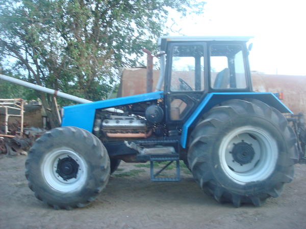трактора бизона