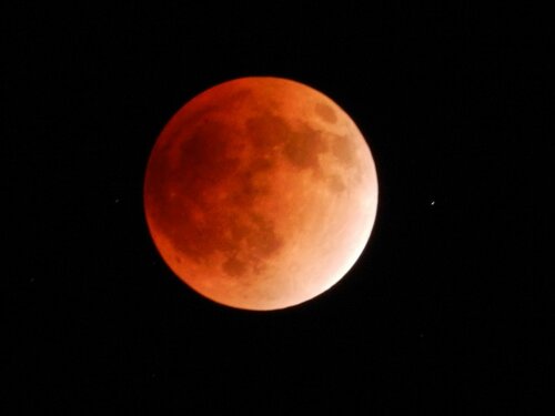 ЗАТМЕНИЕ  ЛУНЫ  НА АЛТАЕ! 10 декабря 2011