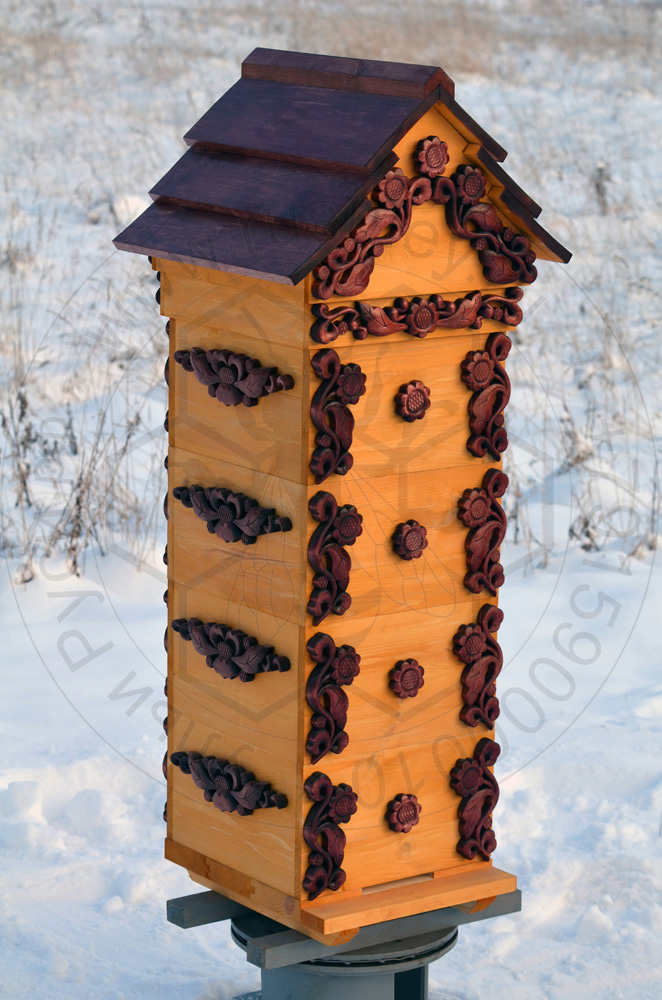 Улей Варре - резной домик